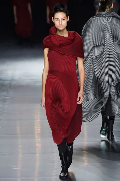 Look 39